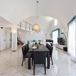 Zen Villa Akrotírion